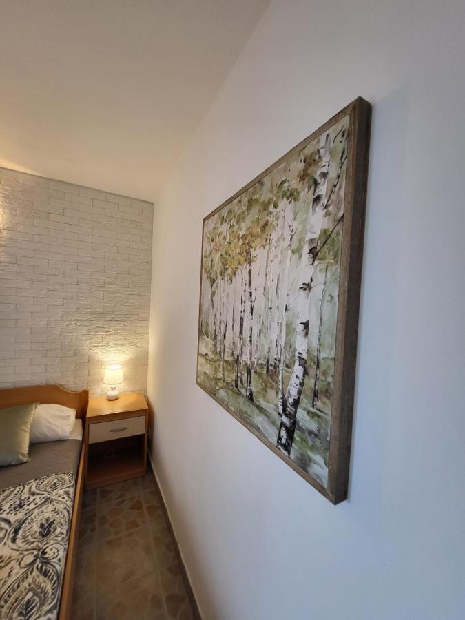 Apartmaniinprimosten Primošten Exterior foto