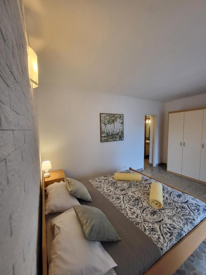 Apartmaniinprimosten Primošten Exterior foto