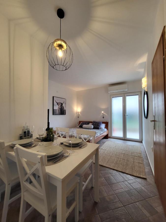 Apartmaniinprimosten Primošten Exterior foto