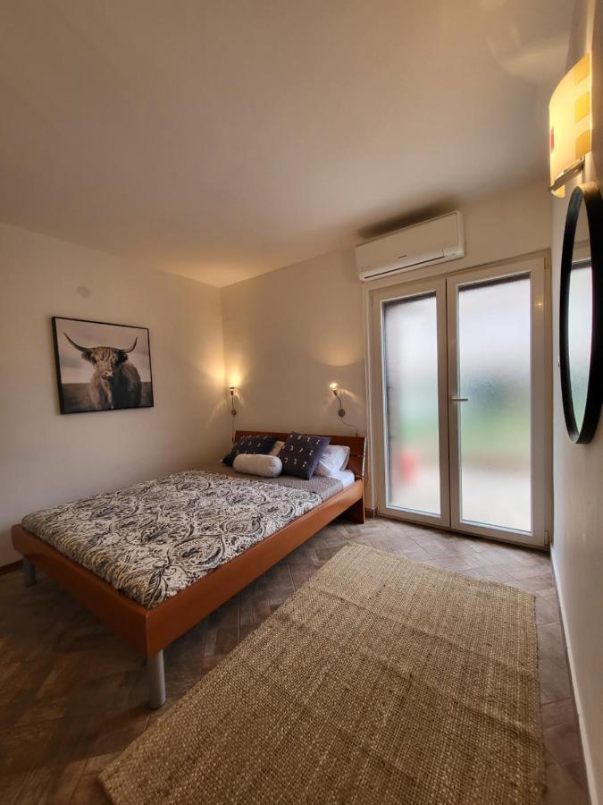 Apartmaniinprimosten Primošten Exterior foto